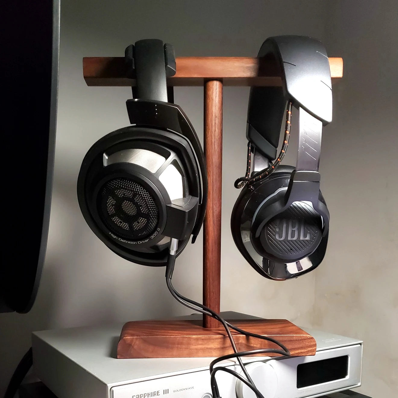 Soporte de Madera en T para Auriculares