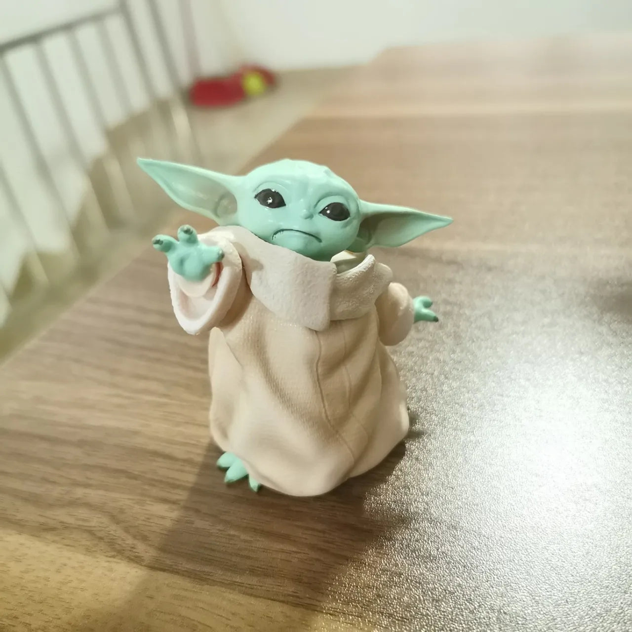 Figura de Acción Baby Yoda – Versión Linda