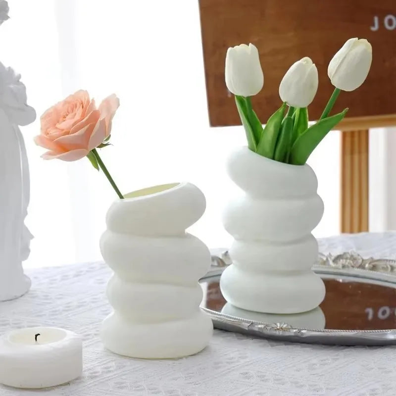 Jarrón Espiral de Plástico – Estilo Nórdico para Decoración del Hogar