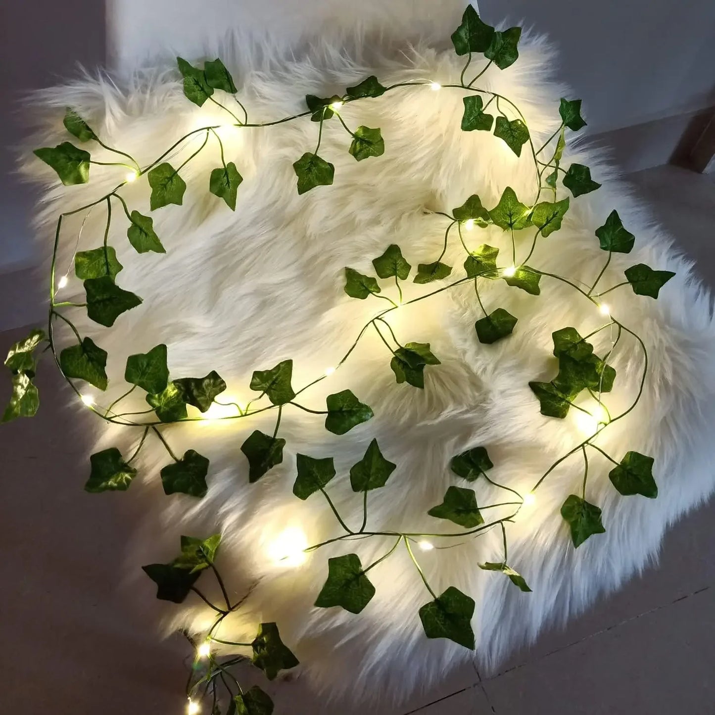 Guirnalda LED de Hiedra Artificial – 2 Metros