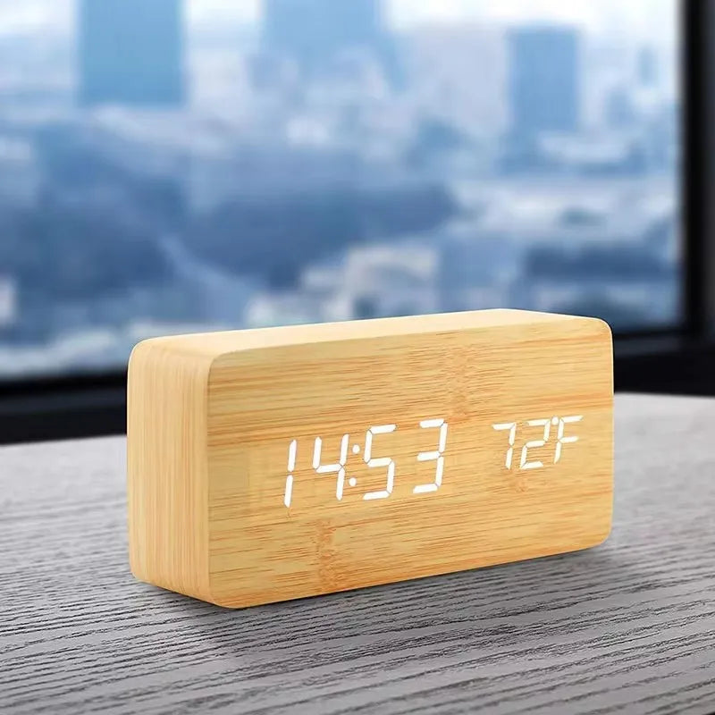 Reloj despertador digital de madera con pantalla LED y temperatura