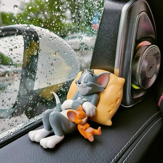 Figura Decorativa de Tom y Jerry – Adorable para Escritorio o Hogar